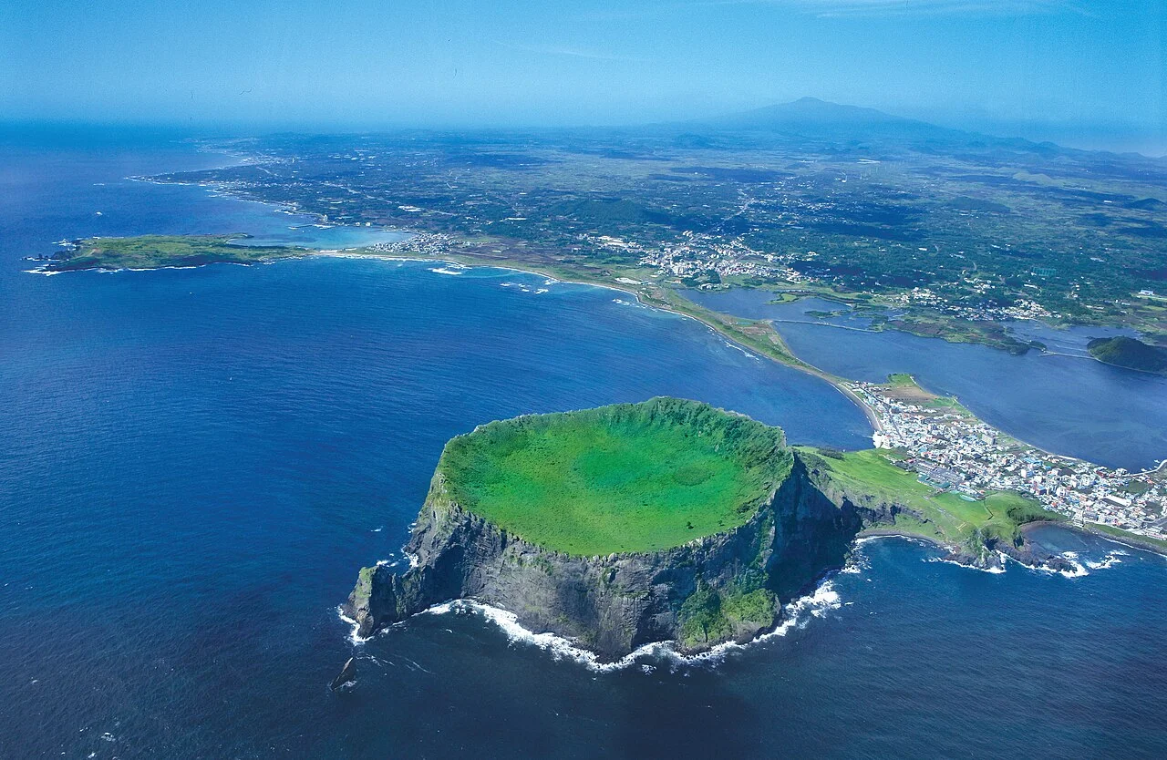Seongsan Ilchulbong, visto desde el aire.